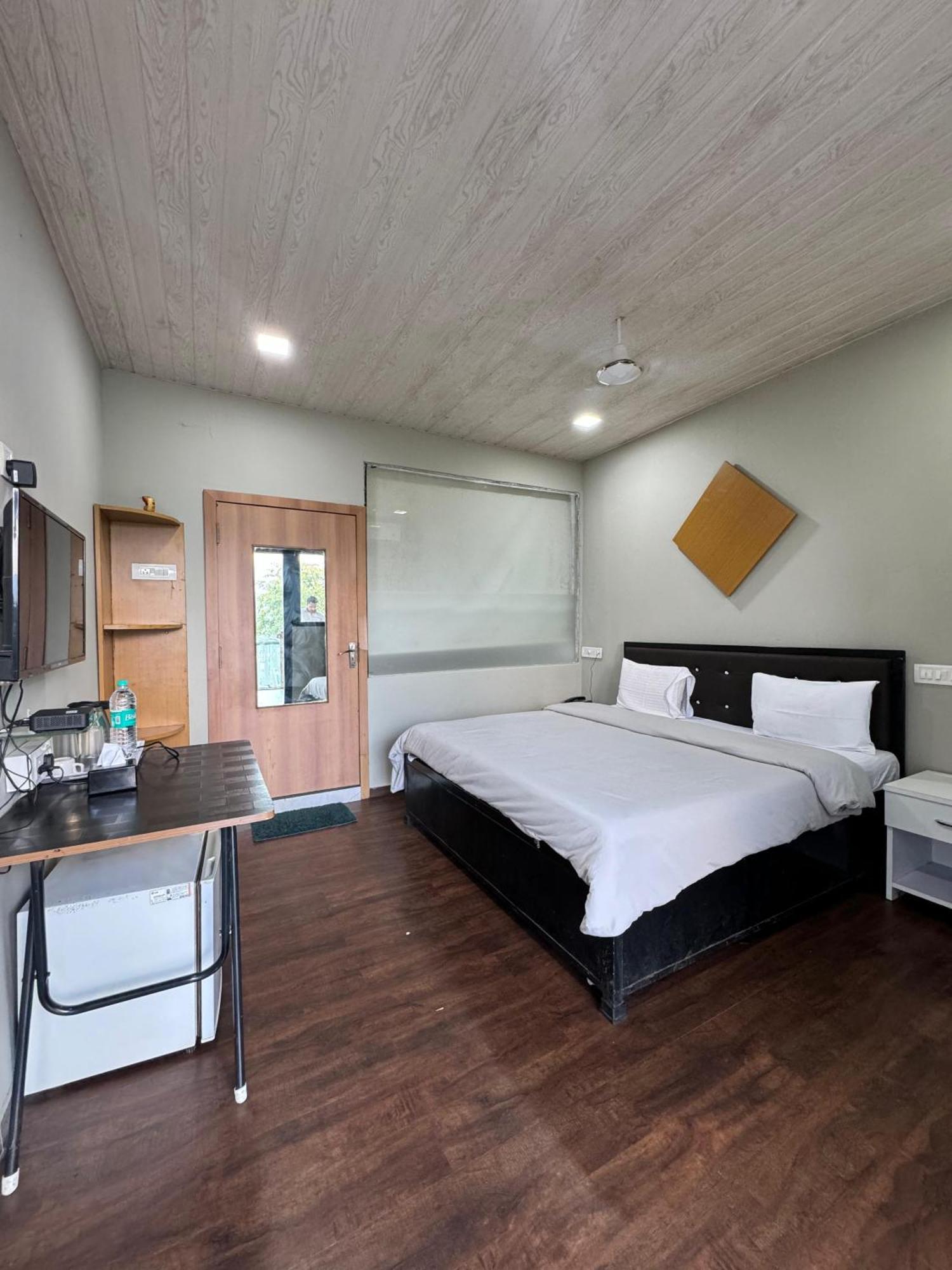 The Canvas Resort In Lonavla Zewnętrze zdjęcie