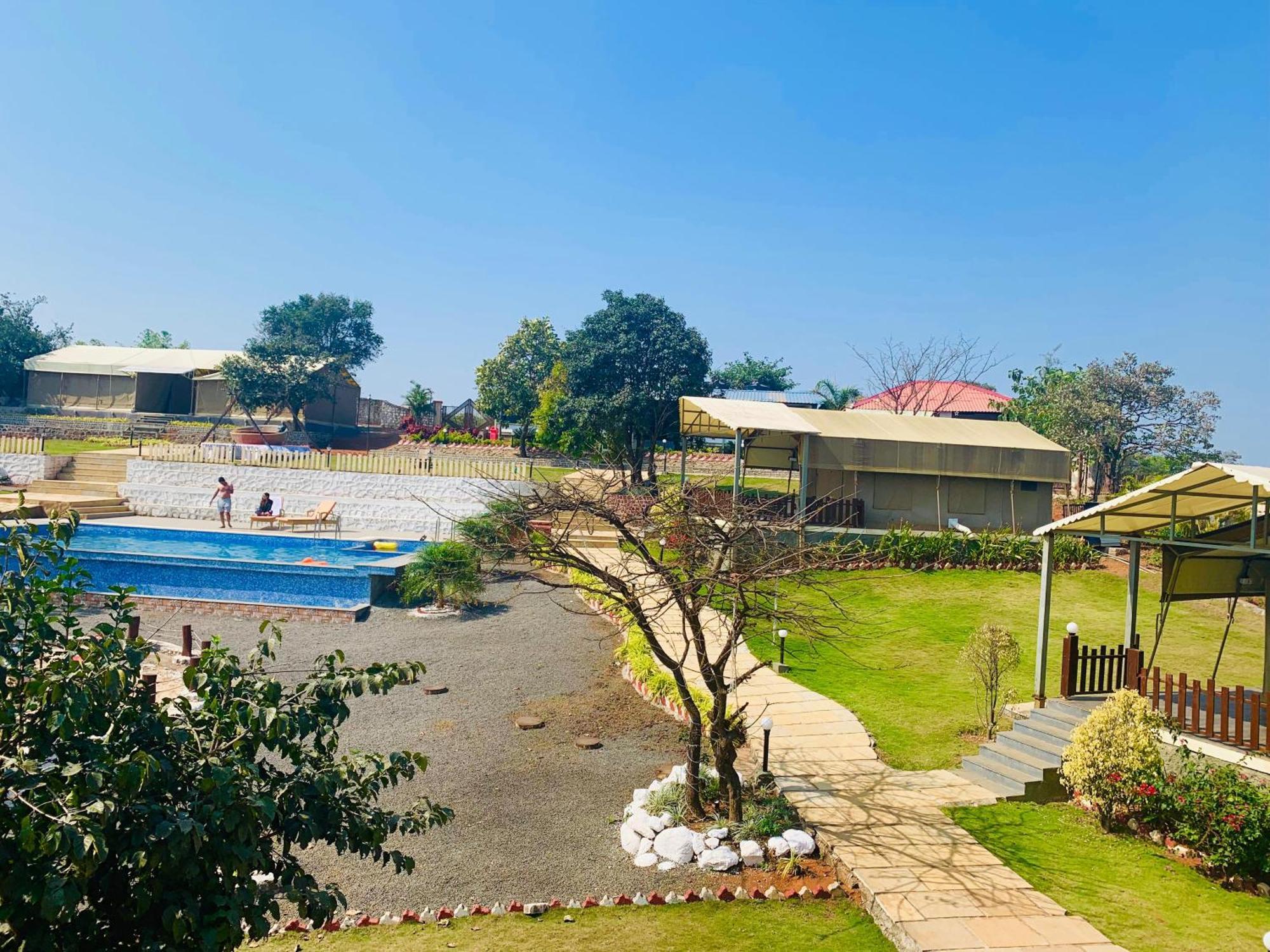 The Canvas Resort In Lonavla Zewnętrze zdjęcie